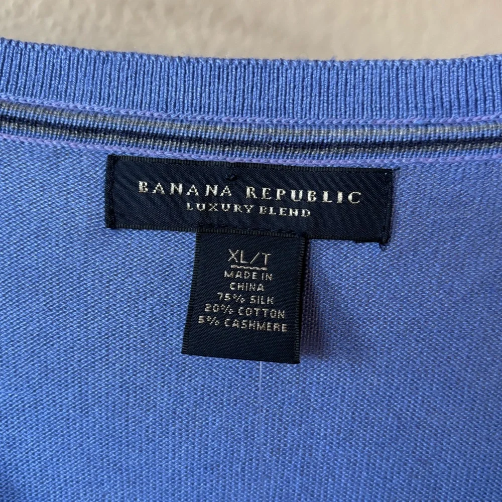 BANANA REPUBLIC SILK COTTON‎ CASHMERE V-NECK SWEATER AFRICAN VIOLET XLT NWT
